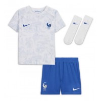 Frankrike Aurelien Tchouameni #8 Replika babykläder Bortaställ Barn VM 2022 Kortärmad (+ korta byxor)